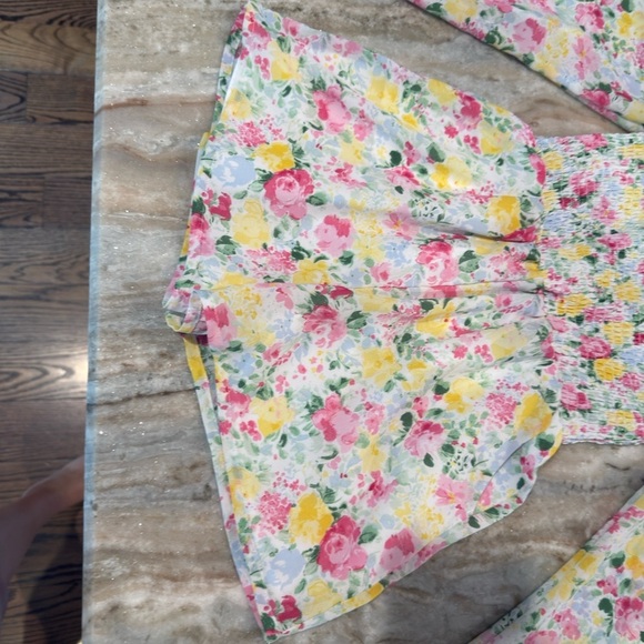 Girls JANIE & JACK The Emma smocked floral chiffon romper- Size 8. - Picture 9 of 12